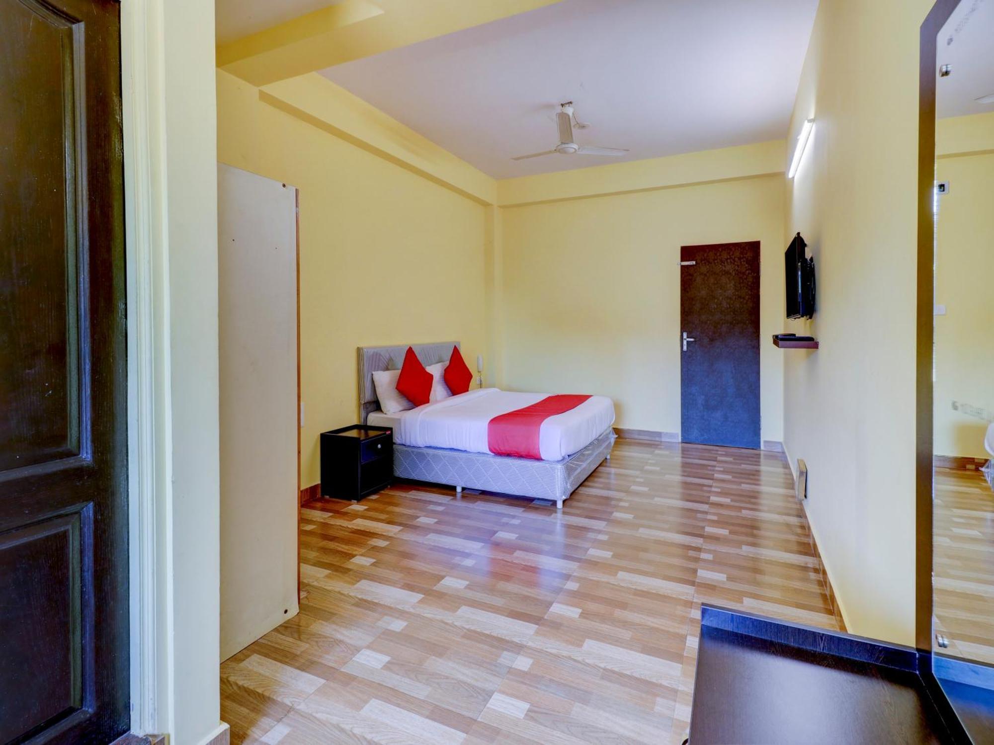 Gaurika Residency Boarding & Lodging - Padubidri Hotel Exterior foto